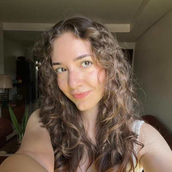 Thaís